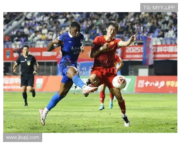 足球比赛中的长传战术与精准打击